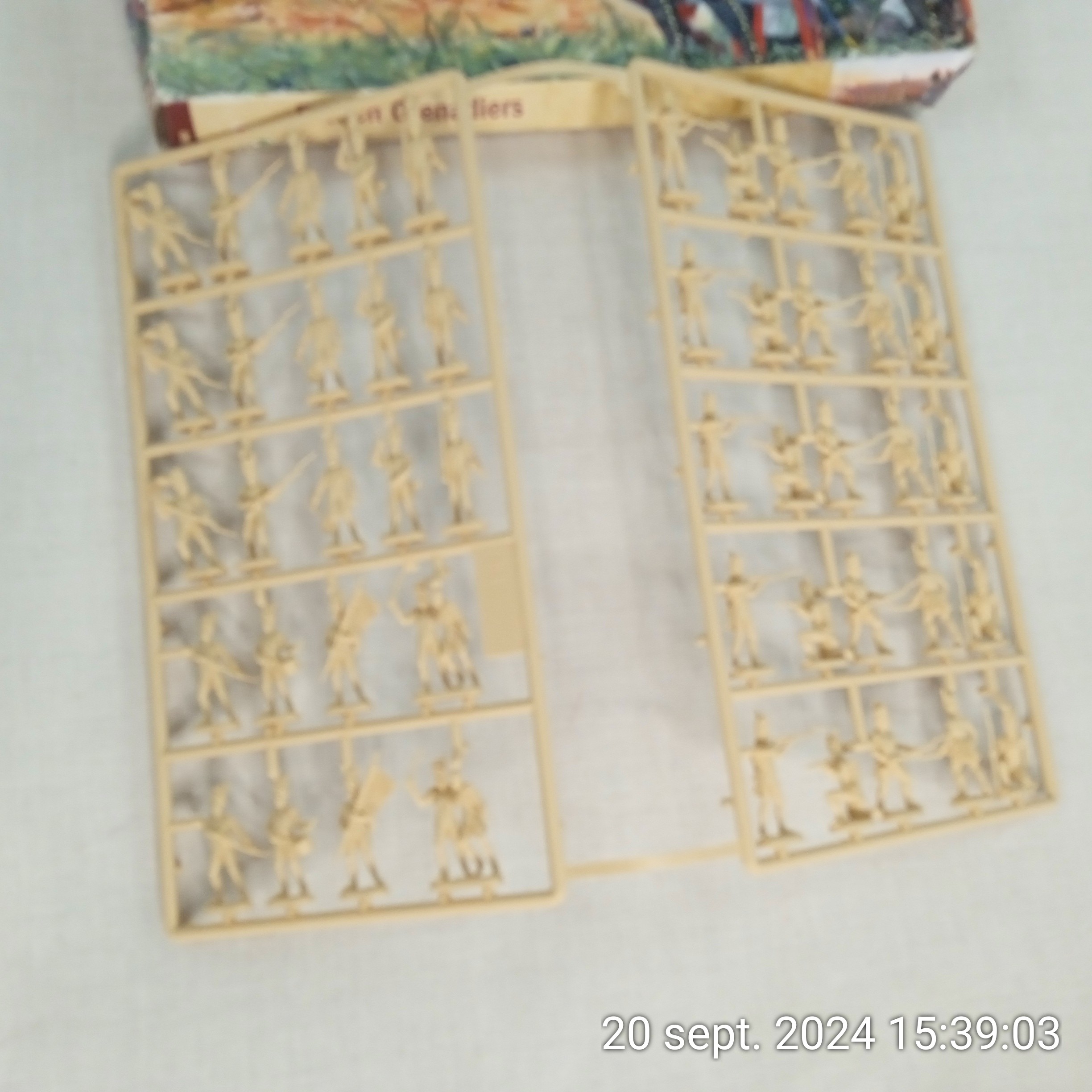 Voir photo 3 de Jeu de figurines en plastique 1/72 Italeri 6072 French Grediers WATERLOO Jeu de figurines en plastique 1/72 Italeri 6072 French Grediers WATERLOO - Vue 3 -